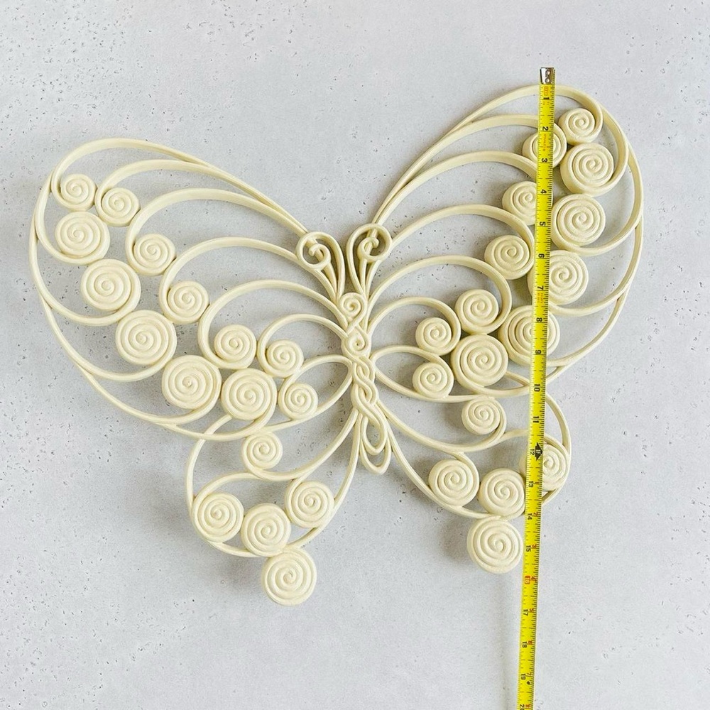Pair of Vintage 1975 Large Burwood Cream Ivory Tone Butterfly Wall Hangings - Picture 5 of 8